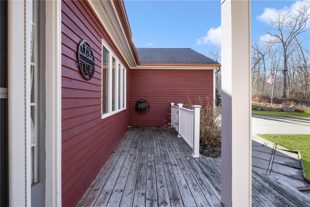 1349 Maple Valley Road, Coventry