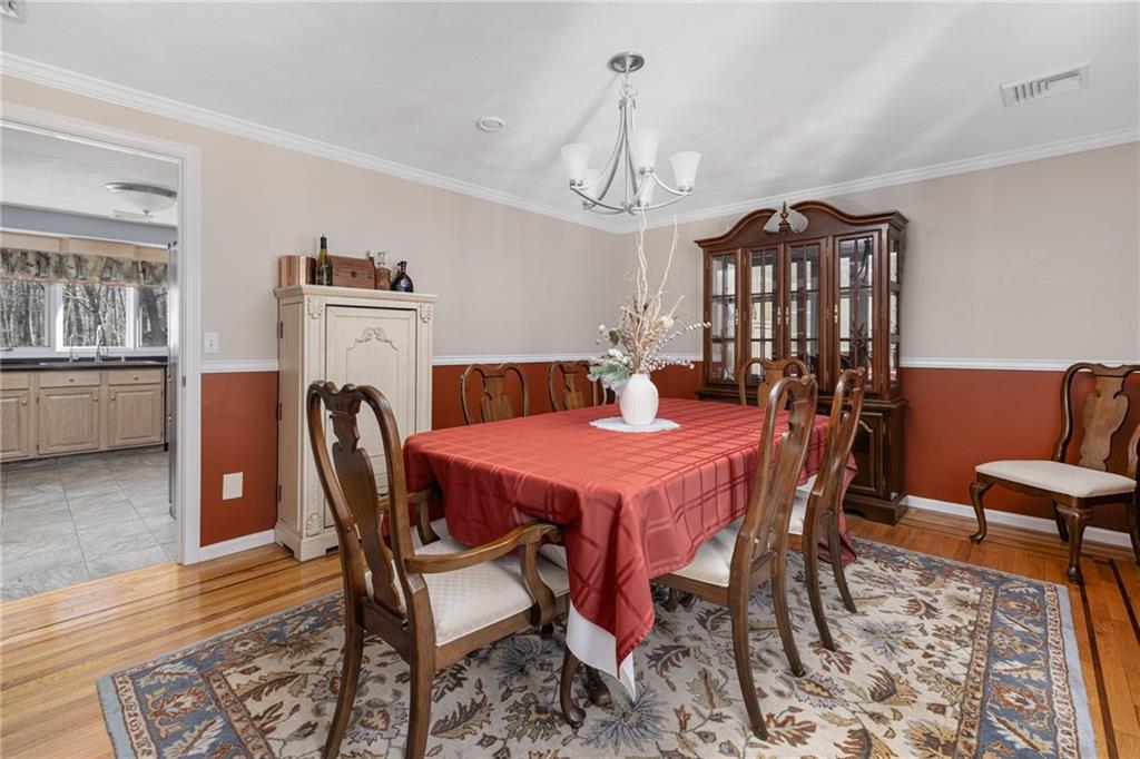 1349 Maple Valley Road, Coventry