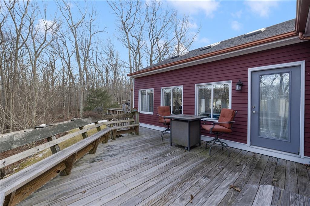 1349 Maple Valley Road, Coventry