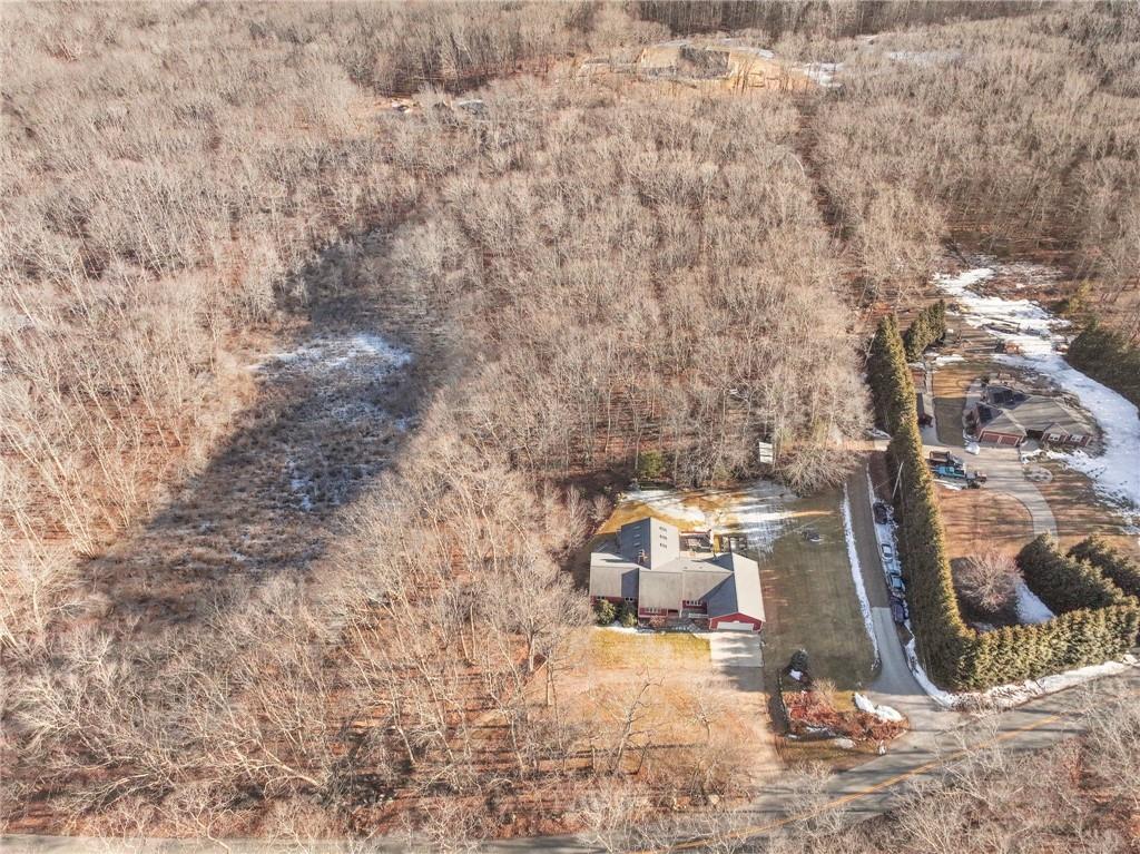 1349 Maple Valley Road, Coventry