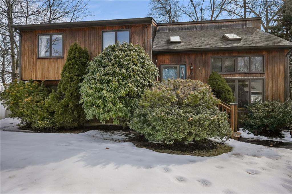 10 Patricia Drive, North Providence