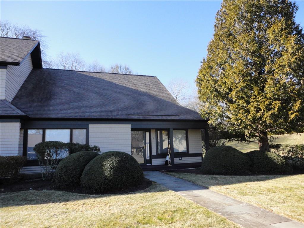 8 Westchester Way, Narragansett