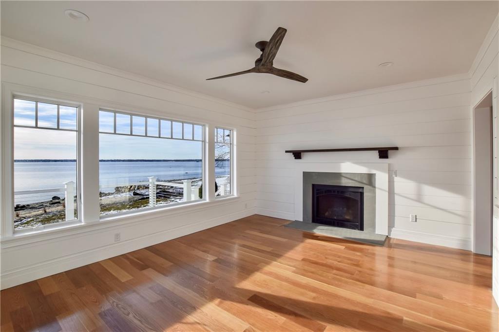 1 Amore Lane, East Greenwich