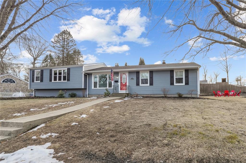 5 Cononchet Trail, East Greenwich