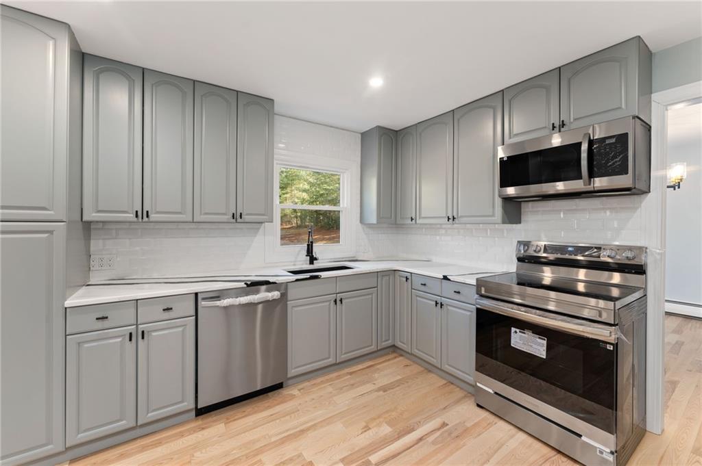307 Old Coach Road, Charlestown