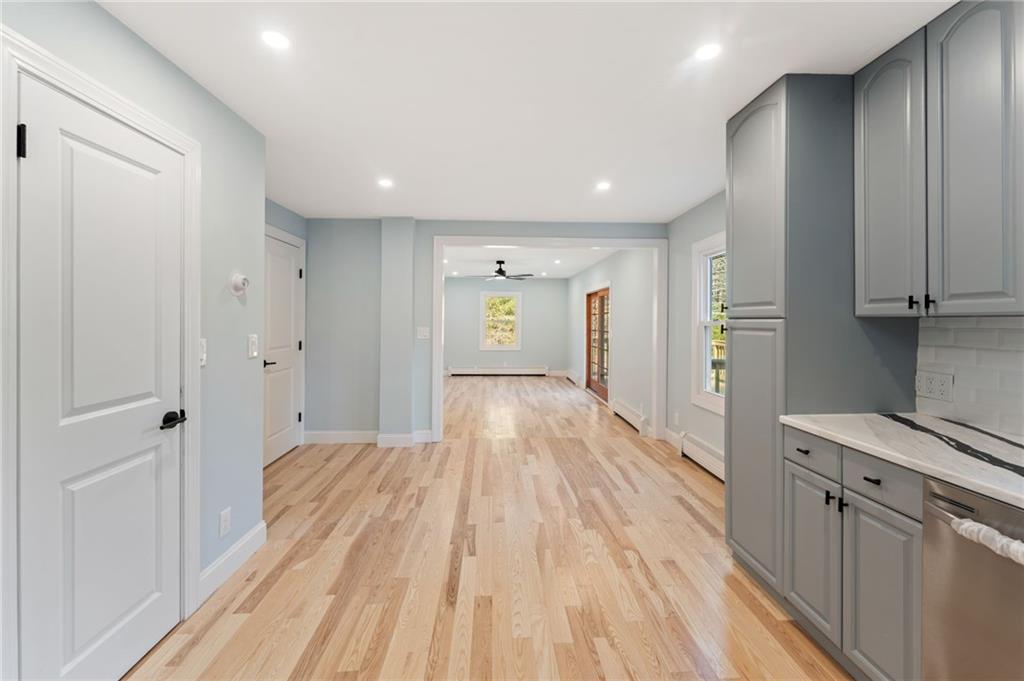 307 Old Coach Road, Charlestown