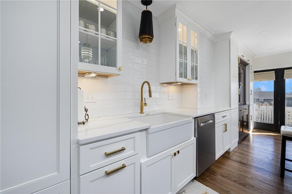 41 Fox Drive, Narragansett