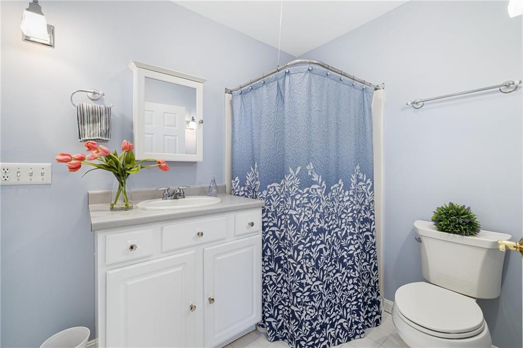 41 Fox Drive, Narragansett