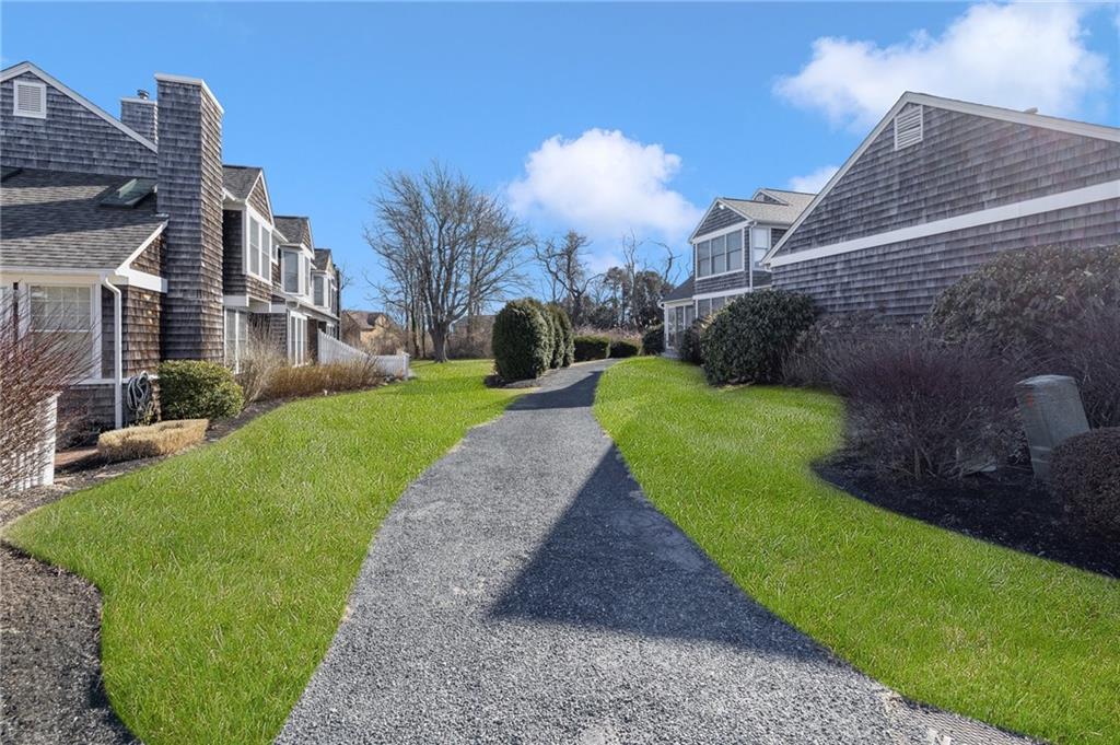 41 Fox Drive, Narragansett