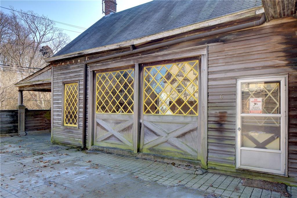173 - 175 Coggeshall Avenue, Newport