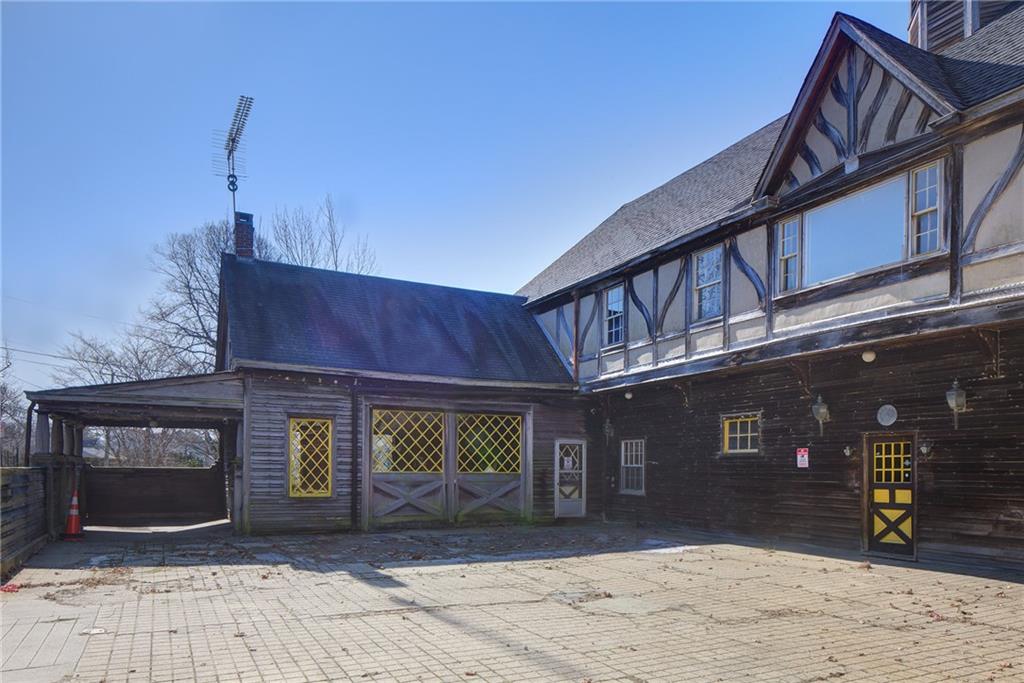 173 - 175 Coggeshall Avenue, Newport