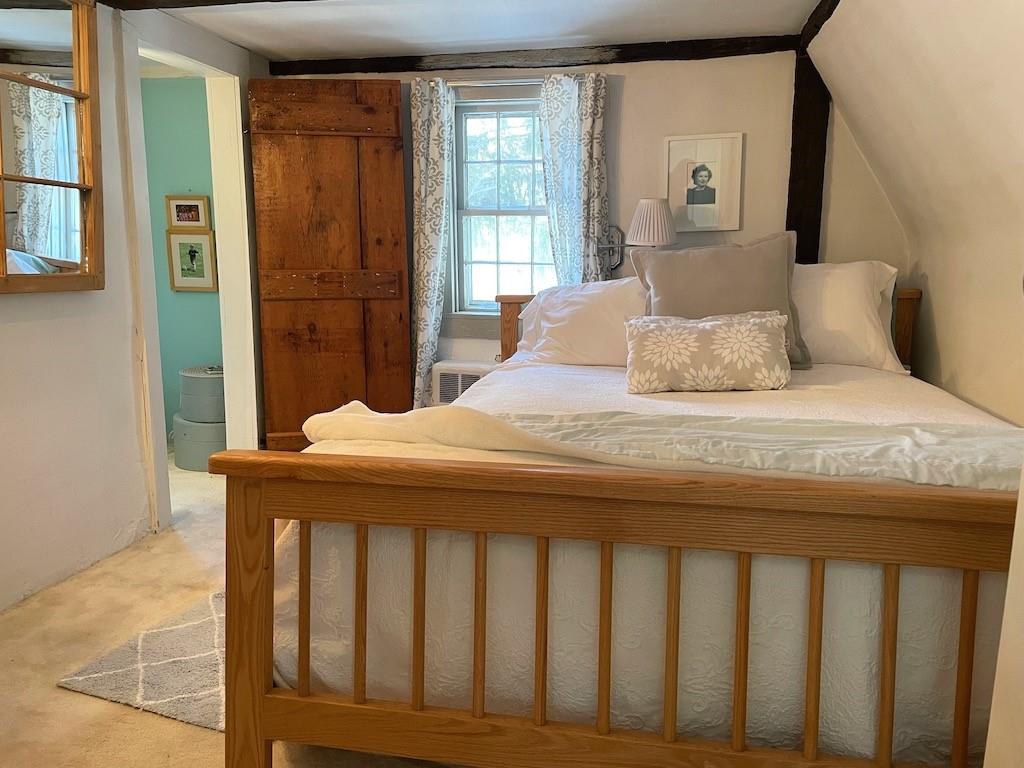 1300 Middle Road, East Greenwich
