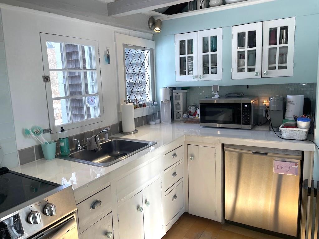 1300 Middle Road, East Greenwich
