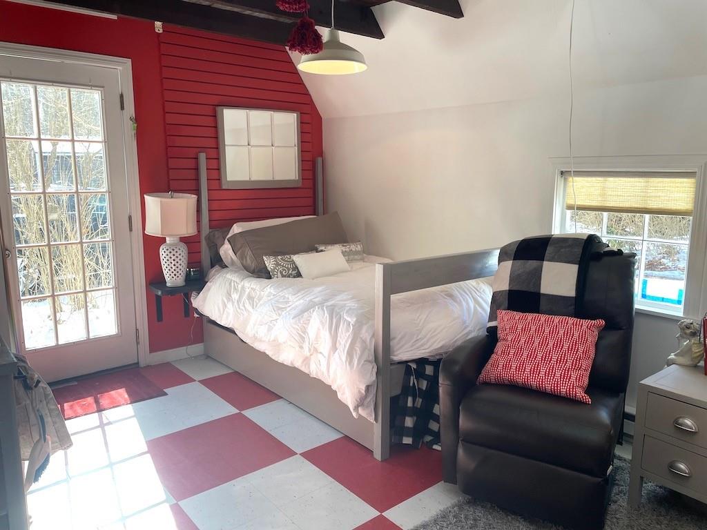 1300 Middle Road, East Greenwich