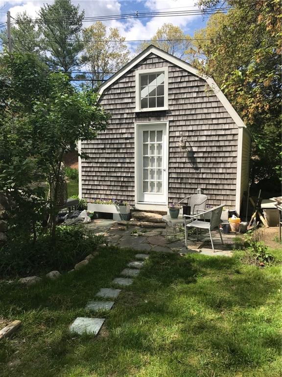 1300 Middle Road, East Greenwich