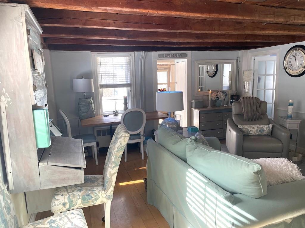 1300 Middle Road, East Greenwich
