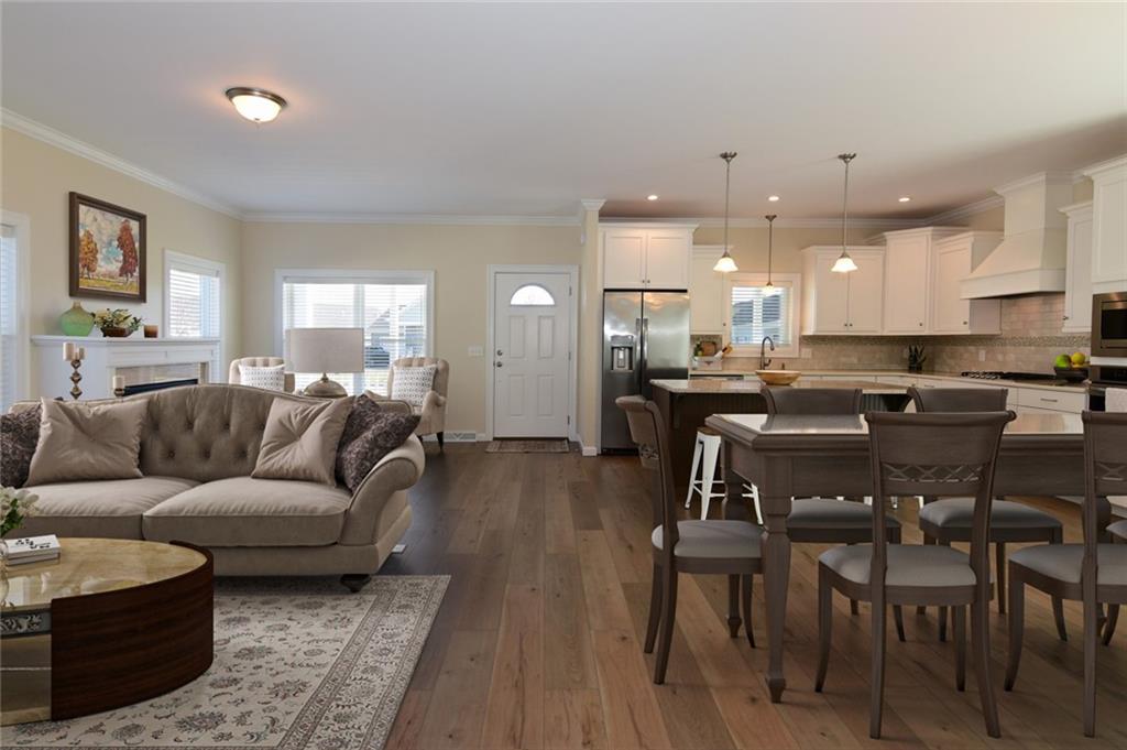 44 Driver Lane, South Kingstown