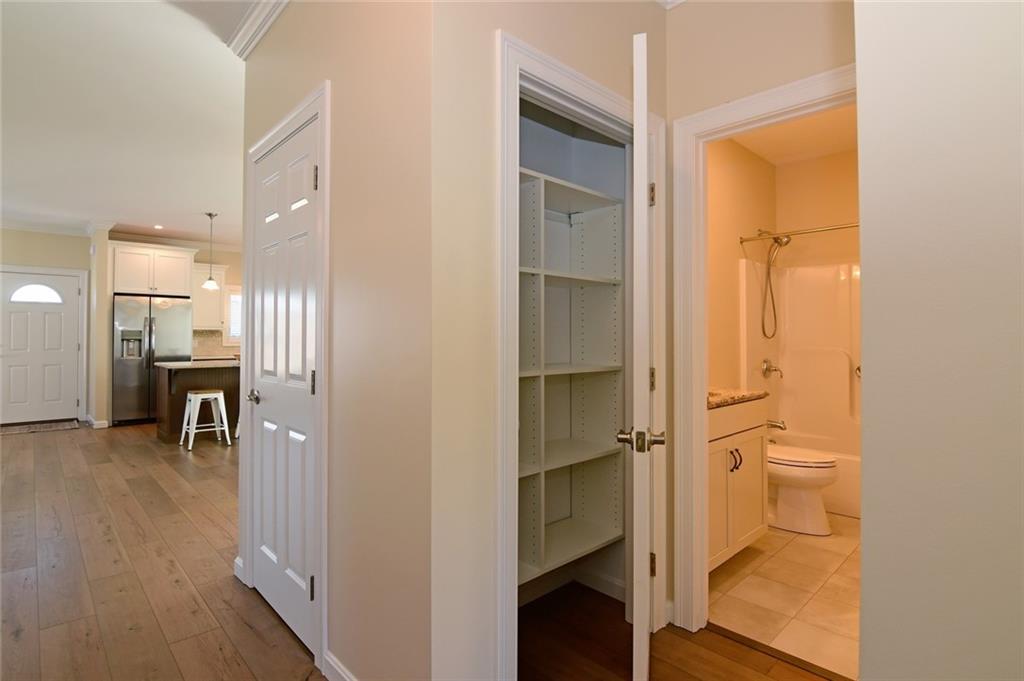 44 Driver Lane, South Kingstown