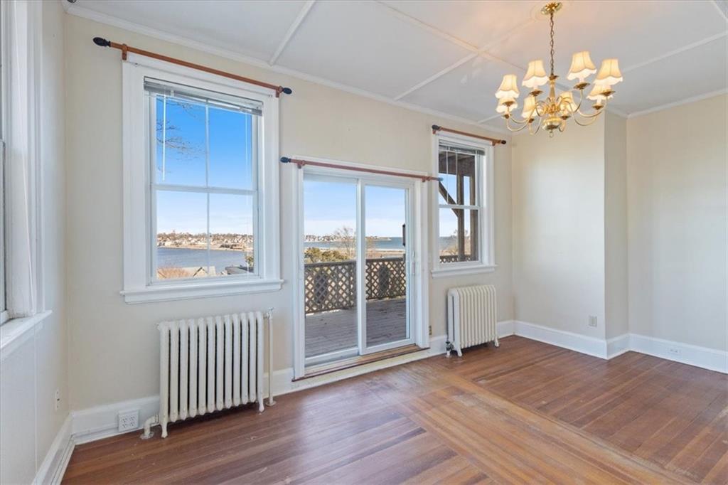360 Gibbs Avenue, Newport