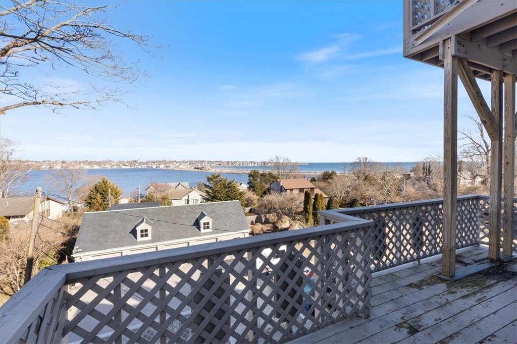 360 Gibbs Avenue, Newport