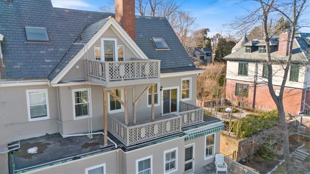 360 Gibbs Avenue, Newport