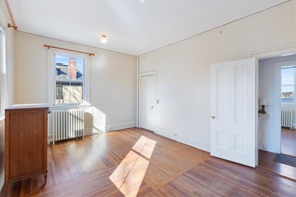 360 Gibbs Avenue, Newport