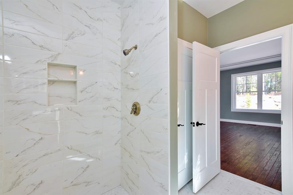 29 Sunset Lake Circle, Coventry