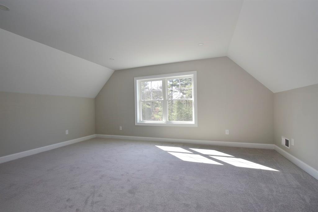 29 Sunset Lake Circle, Coventry