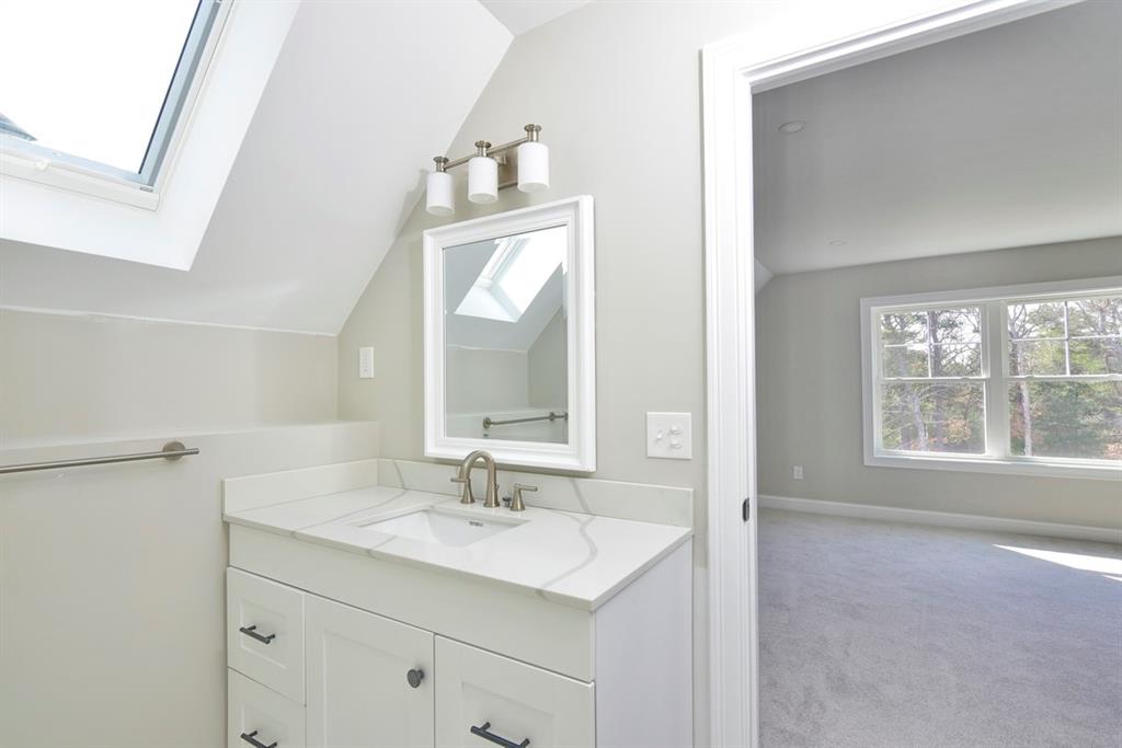 29 Sunset Lake Circle, Coventry