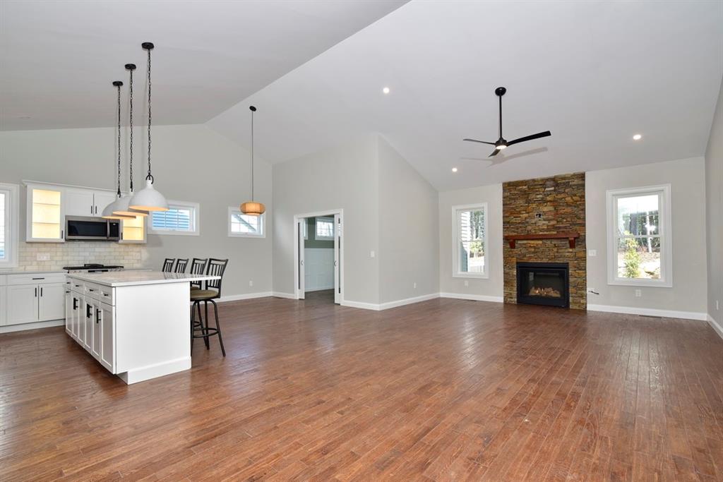 29 Sunset Lake Circle, Coventry