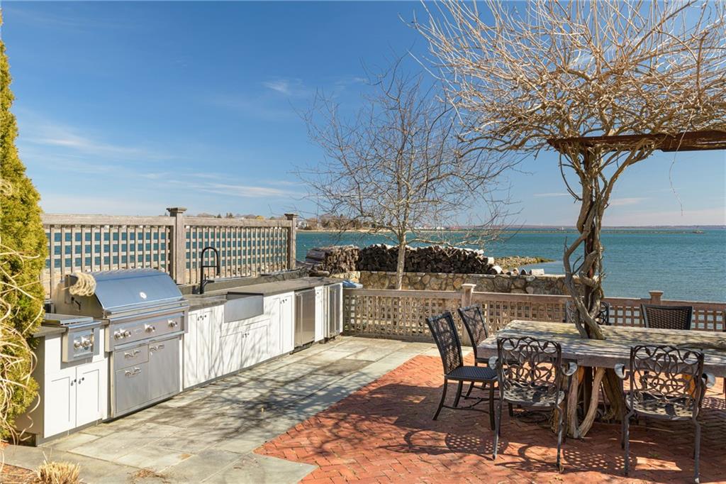 55 Pleasant Street, North Kingstown
