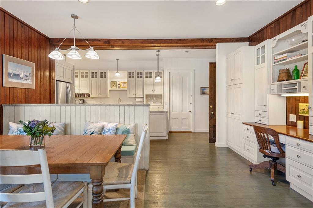 593 - 595 Tuckerman Avenue, Middletown