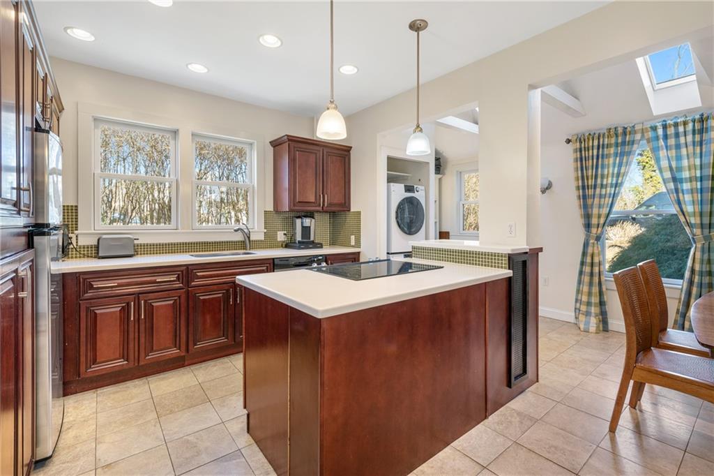 593 - 595 Tuckerman Avenue, Middletown
