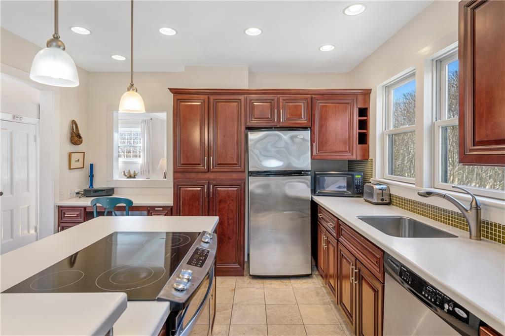 593 - 595 Tuckerman Avenue, Middletown