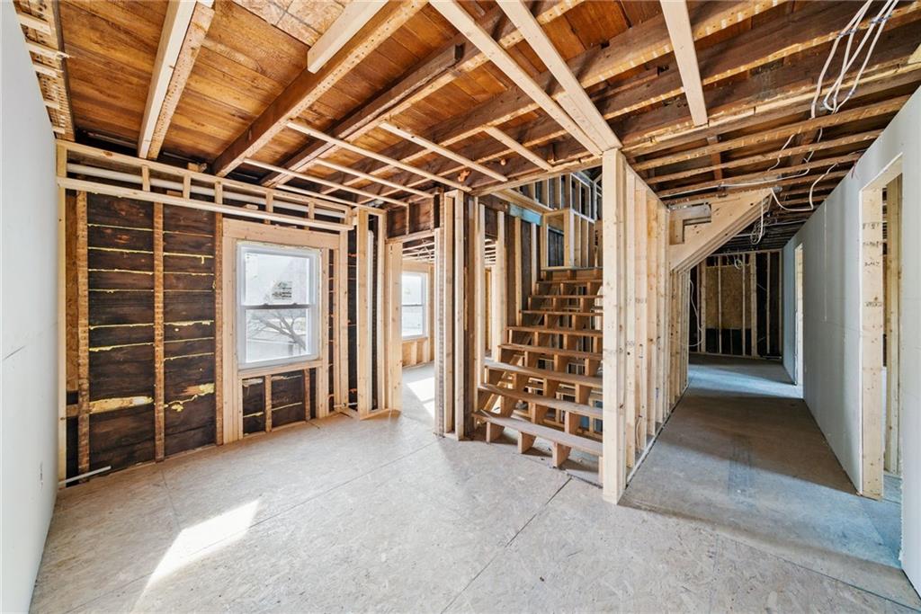 420 River Street, Woonsocket