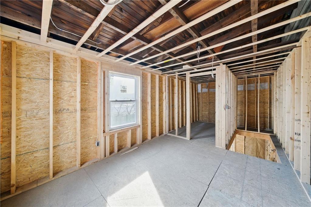 420 River Street, Woonsocket