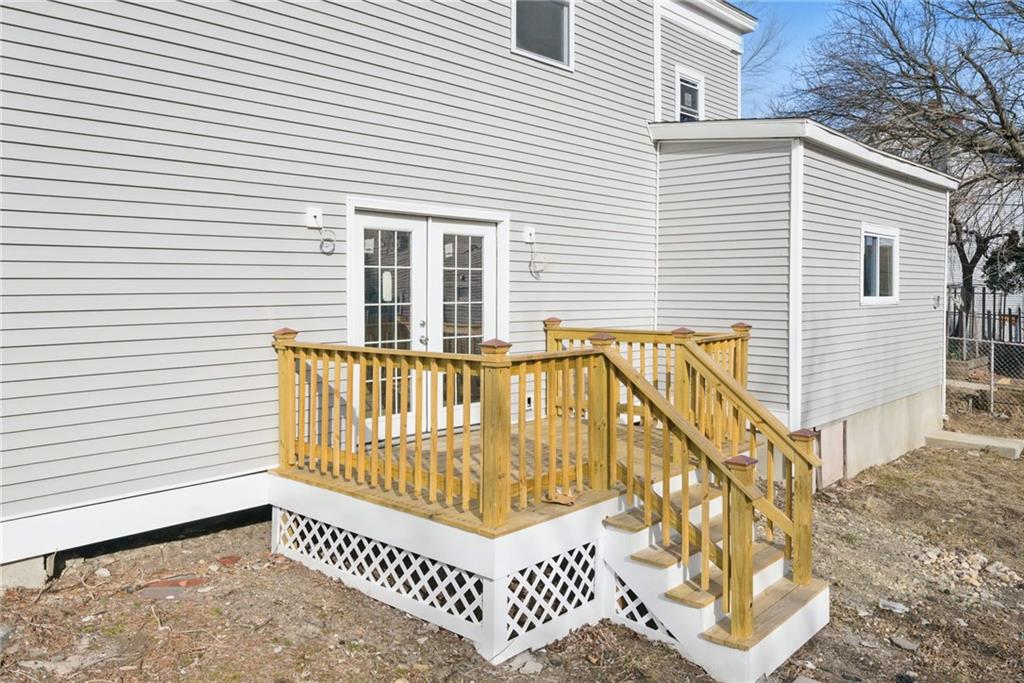 420 River Street, Woonsocket