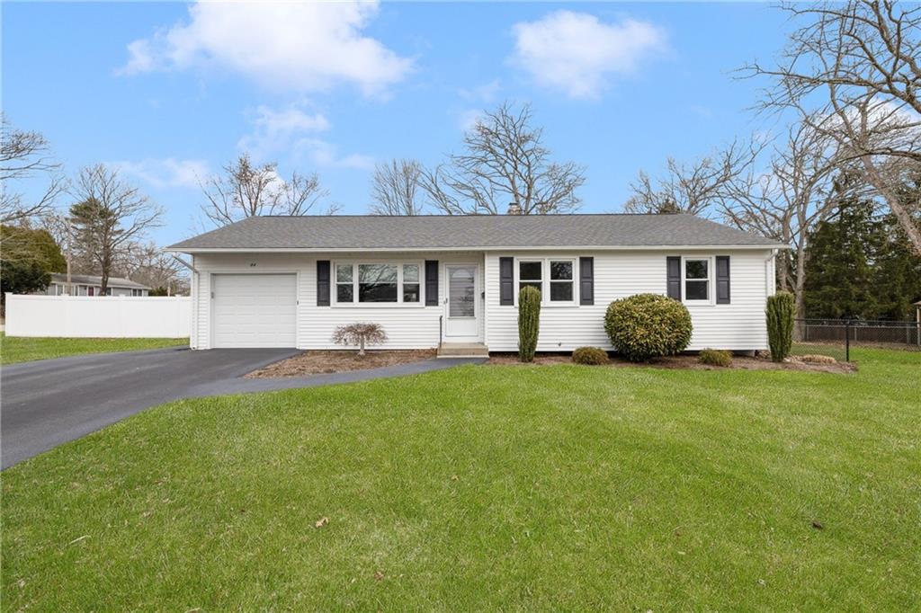 44 Dahlia Drive, North Kingstown