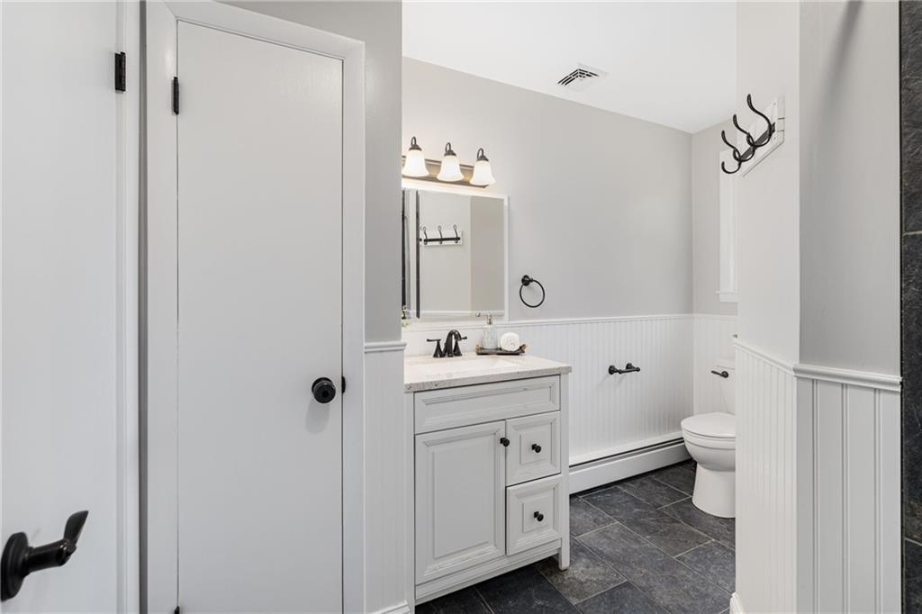 44 Dahlia Drive, North Kingstown