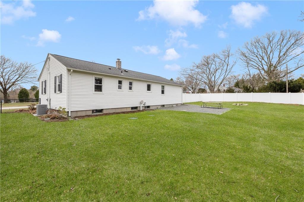 44 Dahlia Drive, North Kingstown