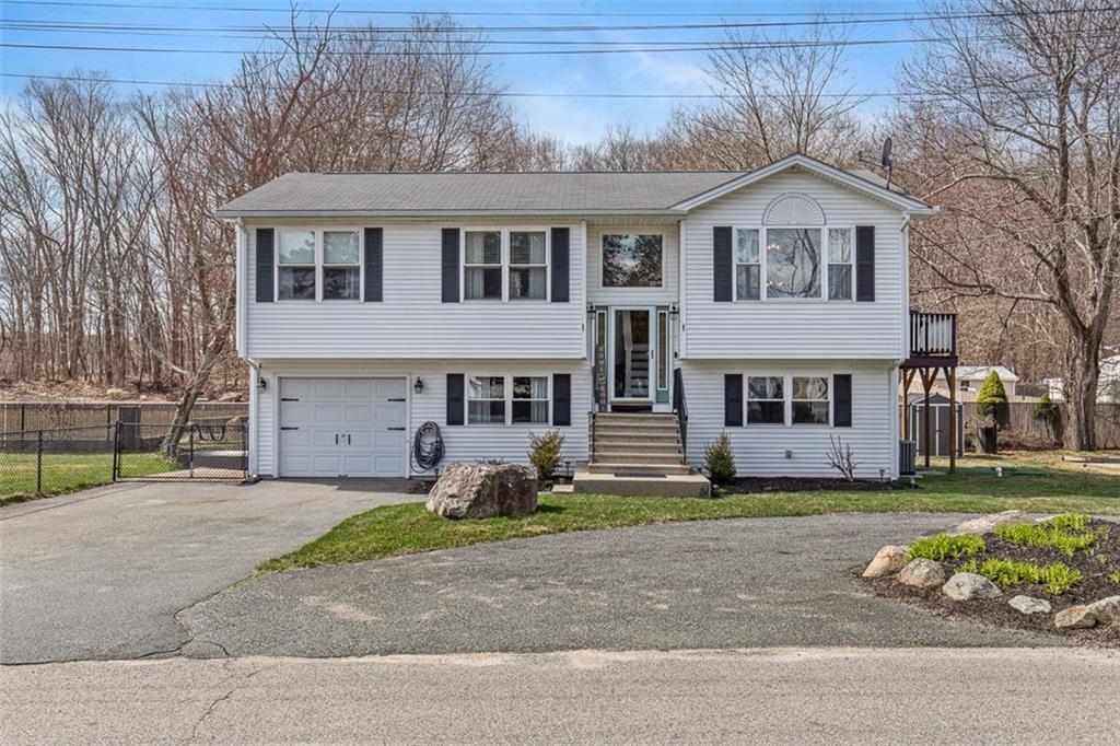 2 Naples Avenue, Johnston