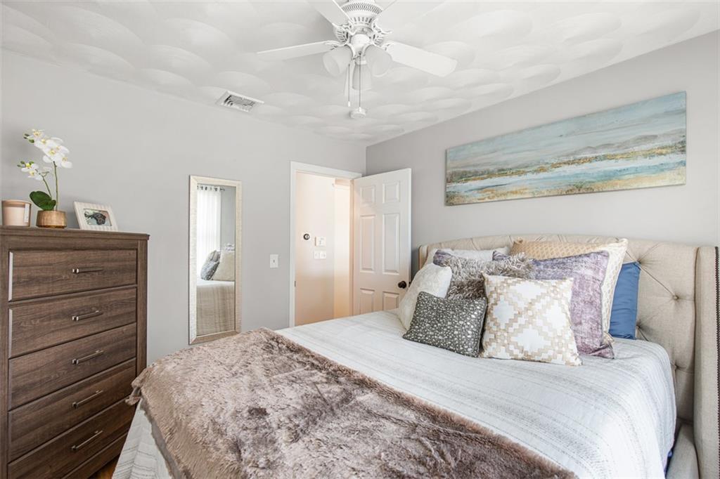 2 Naples Avenue, Johnston