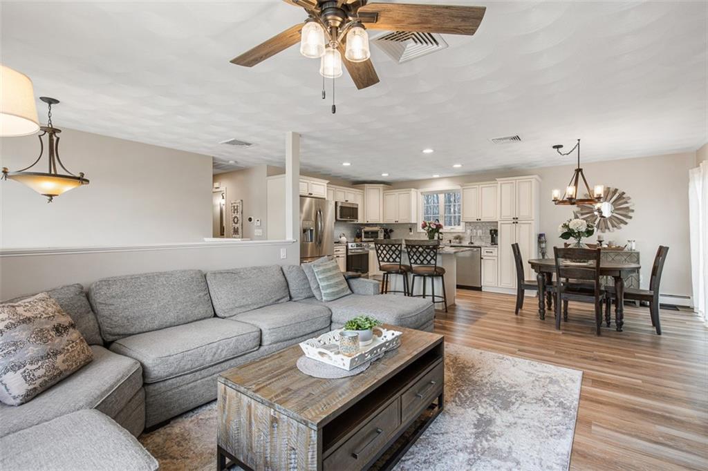 2 Naples Avenue, Johnston