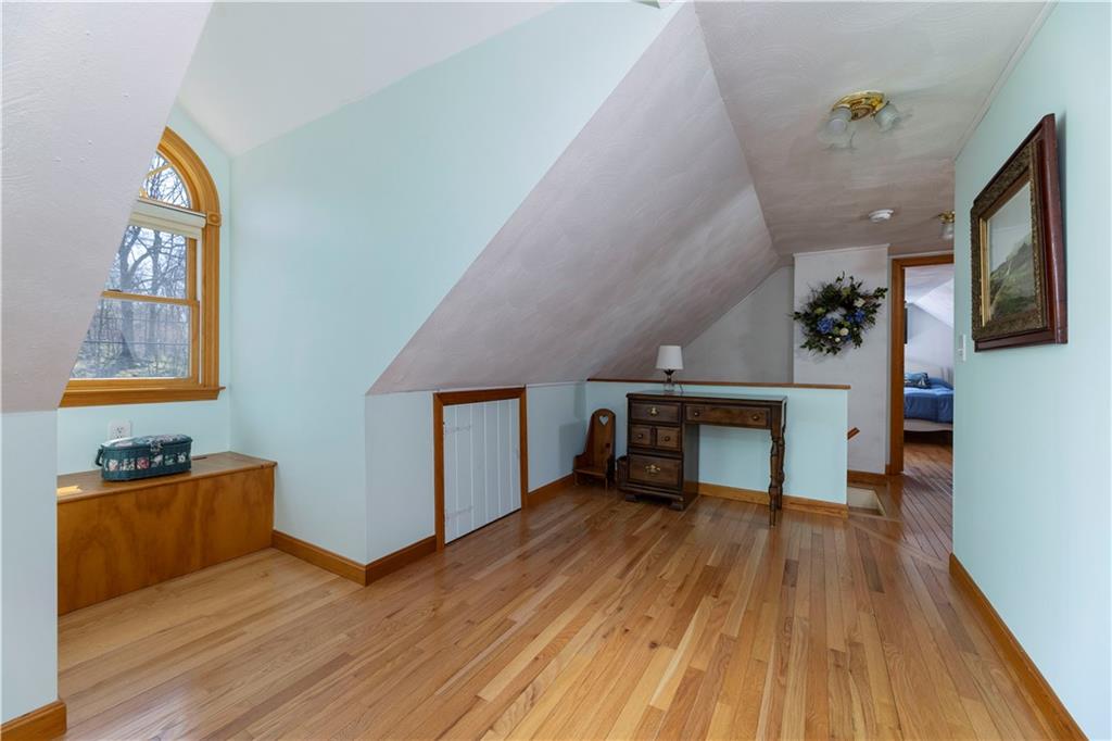 44 Mount Hygeia Road, Foster