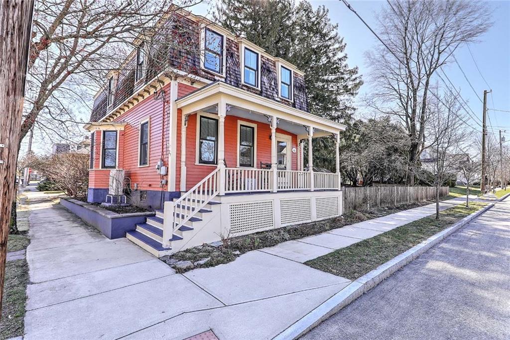 27 Sowamsett Avenue, Warren