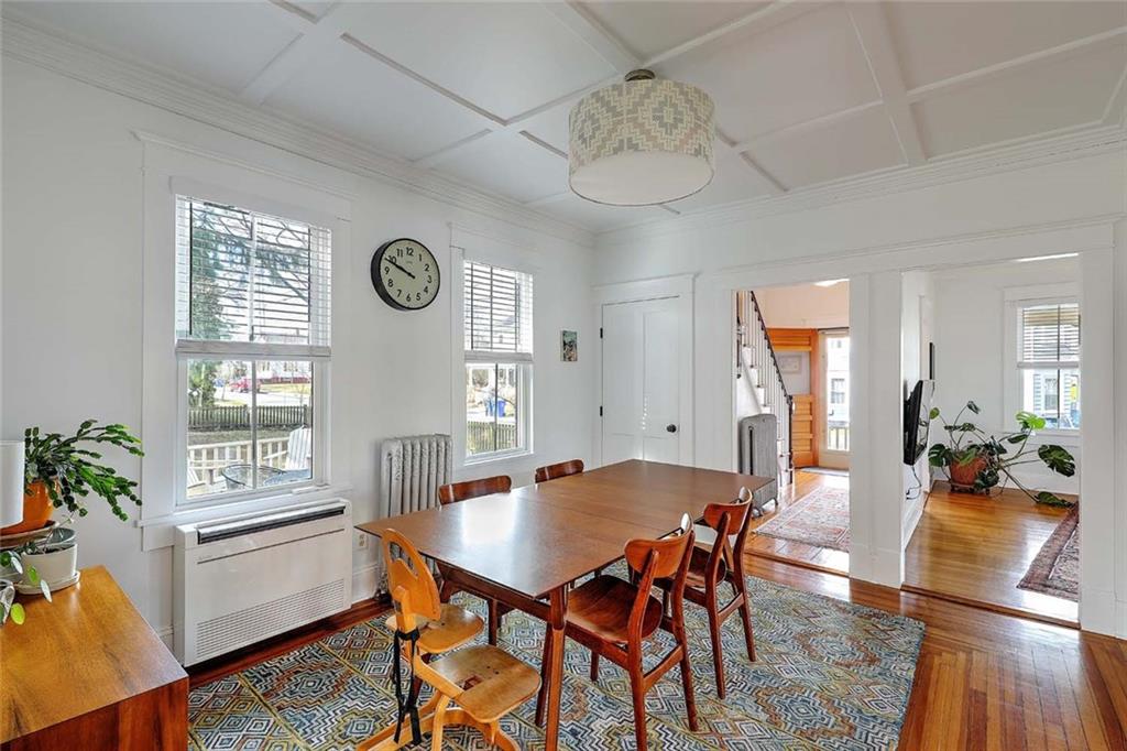 27 Sowamsett Avenue, Warren