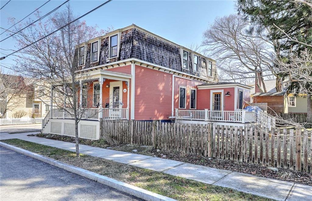27 Sowamsett Avenue, Warren