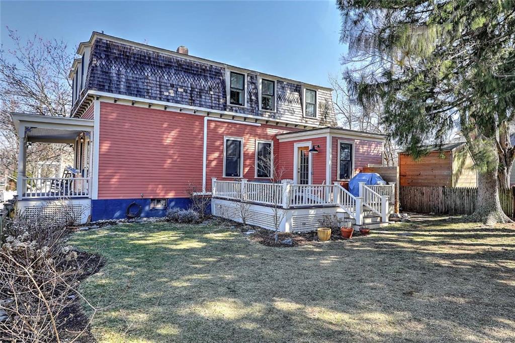 27 Sowamsett Avenue, Warren