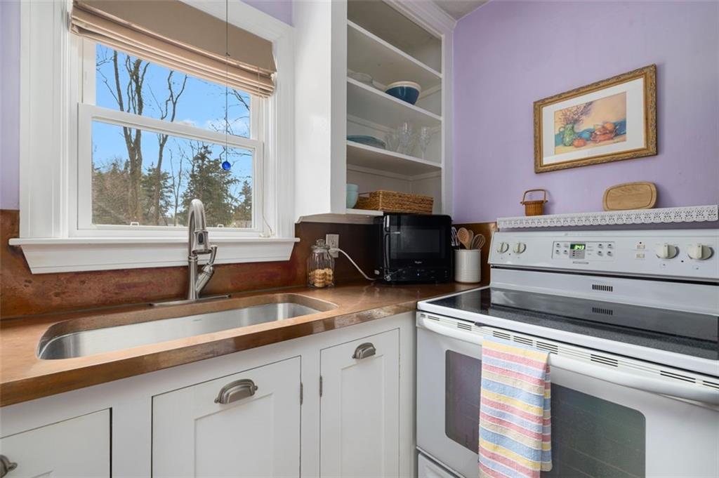109 Circle Drive, North Kingstown