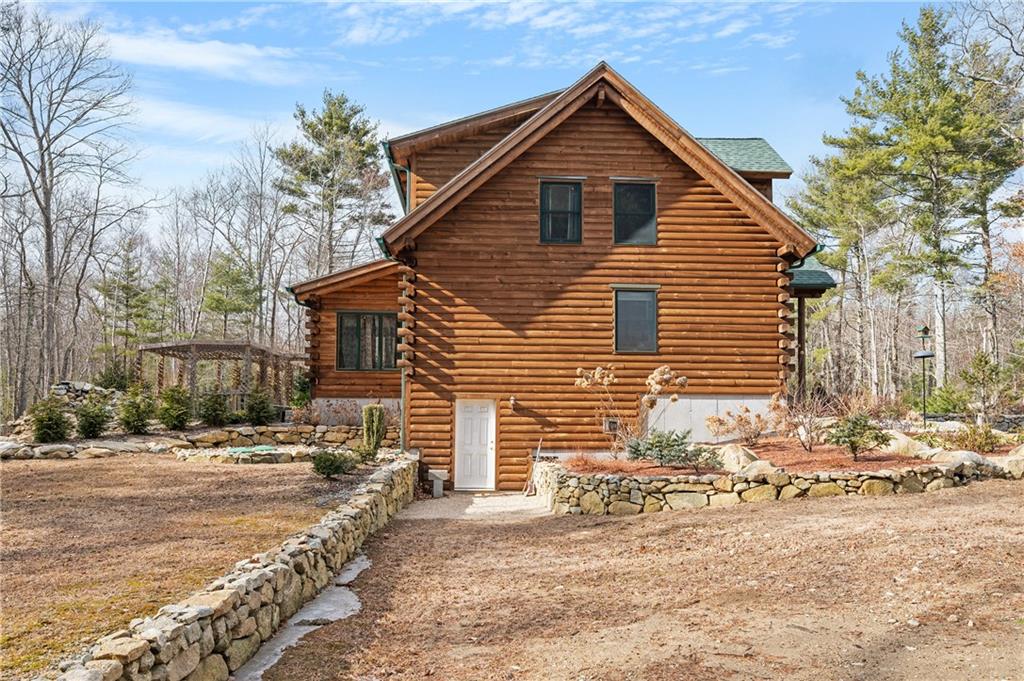 82 Money Hill Road, Glocester